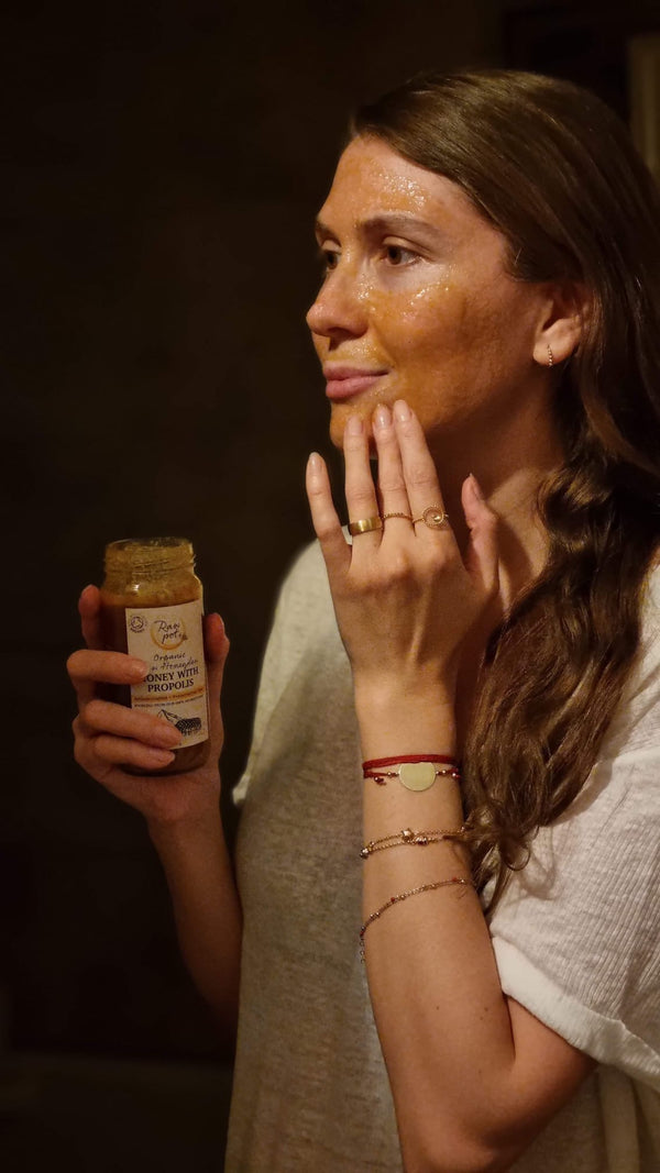 Organic Honeydew Honey With Propolis image 2